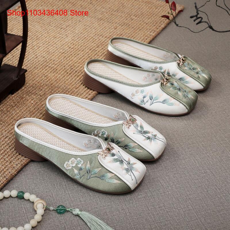 Novos Chinelos Bordados para C - Ethnic And Fashion avaliação e preço