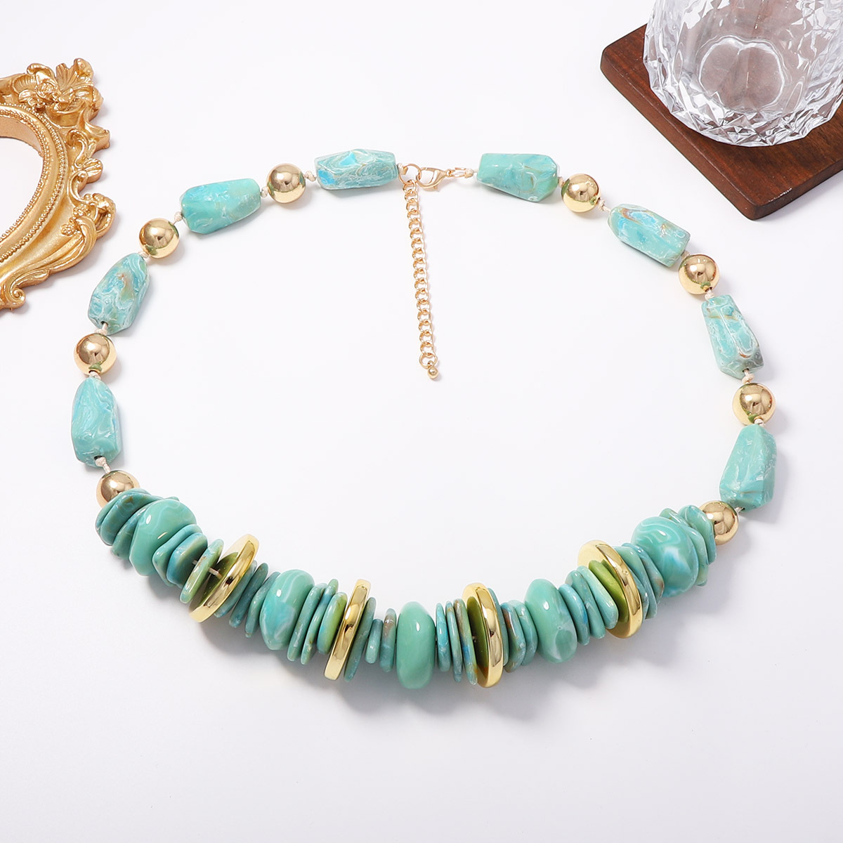 Colar Choker de Resina com Con - Ethnic Indian Fashion avaliação e preço