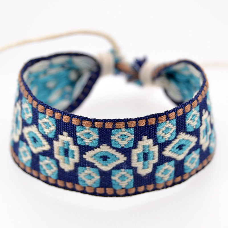 Pulseiras Jacquard tecidas à m - Ethnic Fashion Brands avaliação e preço